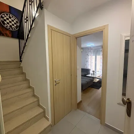 Apartman Dalmatinos Znjan *