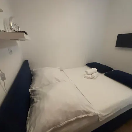 Apartman Dalmatinos Znjan