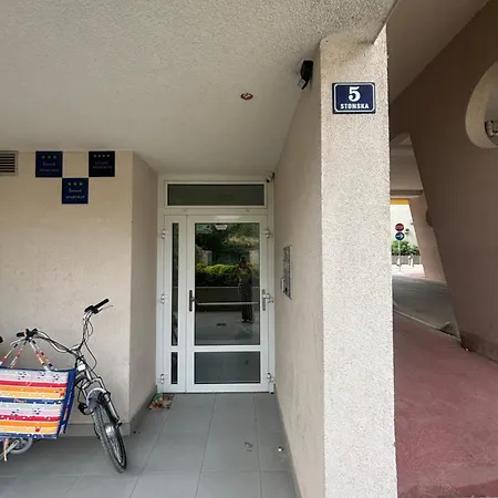 Dalmatinos Znjan Apartman *