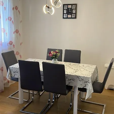 Apartamento Dalmatinos Znjan