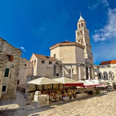 דירה Dalmatinos Znjan